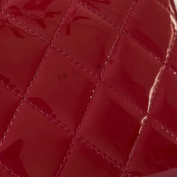 Authentic Chanel zippy wallet - Picture 7 of 13